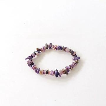 Csaroit szemcsés karkötő