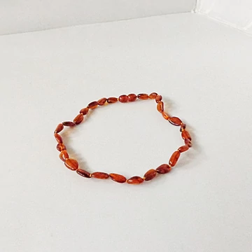 Borostyán gyermek nugget lánc 32 cm