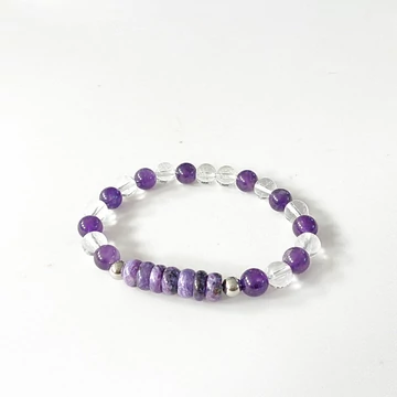 Hegyikristály - ametiszt - karkötő csaroit korongokkal 8 mm Hegyikristály - ametiszt - karkötő csaroit korongokkal 8 mm