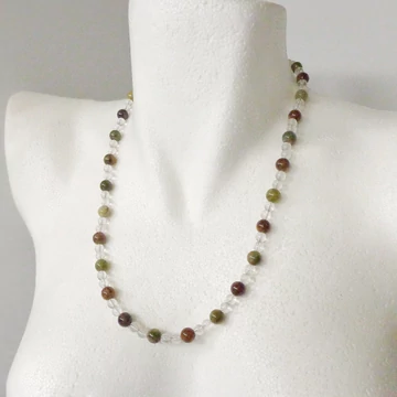 Hegyikristály - grosszulár ásvány nyaklánc 55 cm