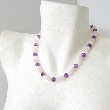 Rózsakvarc - ametiszt - repesztett hegyikristály lánc 8 mm 45 cm Rózsakvarc - ametiszt - repesztett hegyikristály lánc 8 mm 45 cm