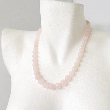 Rózsakvarc növekvő lánc Rózsakvarc növekvő lánc
