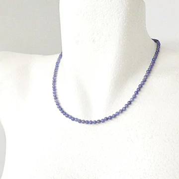 Sötétebb tanzanit nyaklánc AA 4 mm 44 cm  Sötétebb tanzanit nyaklánc AA 4 mm 44 cm