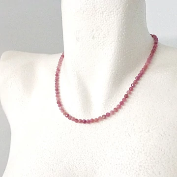 Világos vörös turmalin fazettált lánc 4 mm 42 cm
