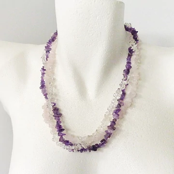 3 soros ametiszt, rózsakvarc, hegyikristály szemcsés lánc 3 soros ametiszt, rózsakvarc, hegyikristály szemcsés lánc