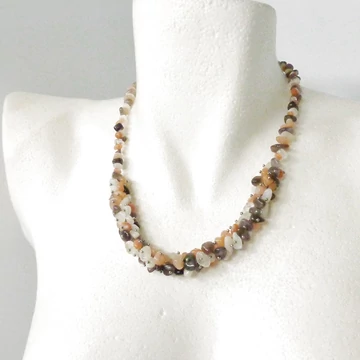 3 színű holdkő egyedi szemcsés lánc