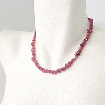 Vörös turmalin szemcsés lánc 43 cm