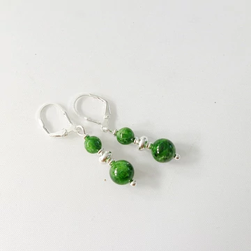 Krómdiopszid 2 golyós fülbevaló ezüst