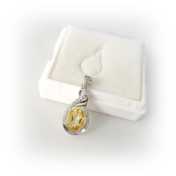 Citrin ezüst medál strasszköves Citrin ezüst medál strasszköves