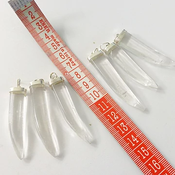 Hegyikristály ezüst medál agyar forma