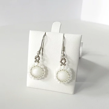 Bogyós fülbevaló fehér 10 mm