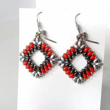Inez fülbevaló piros-fekete