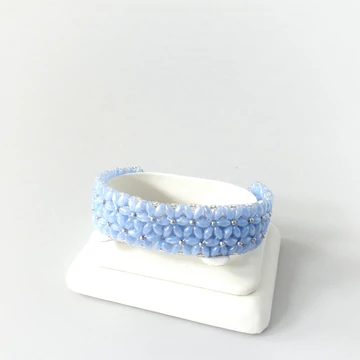 Kék kisvirágos karkötő