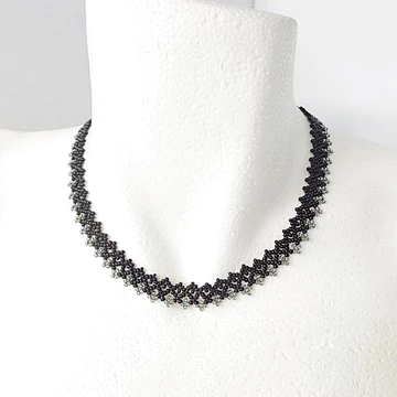 Dupla csipkés gyöngyszalag fekete