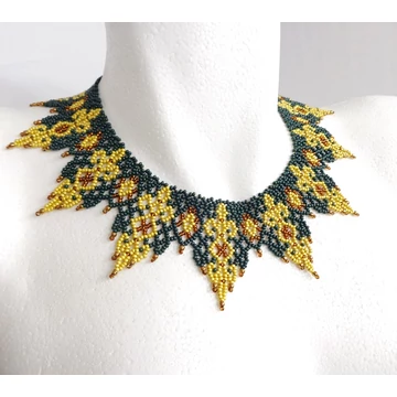 Sötétzöld - mustáros gyöngygallér