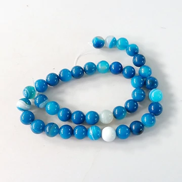 Festett kék  achát szál 10 mm