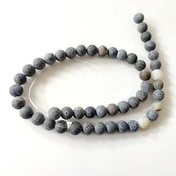 Achát festett matt szürke szál 8 mm