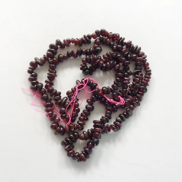 Gránát szemcsés szál