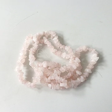 Rózsakvarc szemcsés szál