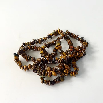 Tigrisszem szemcsés szál