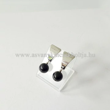 Fekete turmalin pajzs formájú fülbevaló