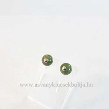 Kanadai jáde pötty fülbevaló 8 mm Kanadai jáde pötty fülbevaló 8 mm