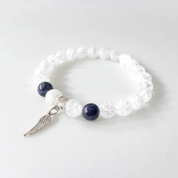 Repesztett hegyikristály karkötő szodalittal 8 mm