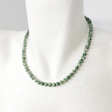 Foltos jáde lánc 6 mm 45 cm Foltos jáde lánc 6 mm 45 cm