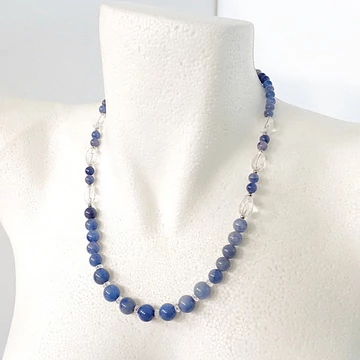 Kékkvarc-hegyikristály lánc 51 cm Kékkvarc-hegyikristály lánc 51 cm