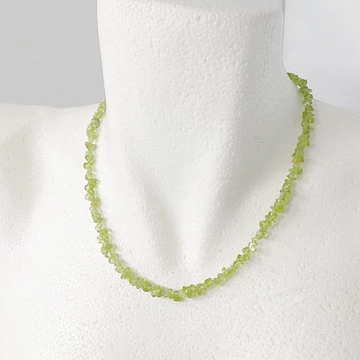 Krizolit szemcsés lánc 45 cm Krizolit szemcsés lánc 45 cm