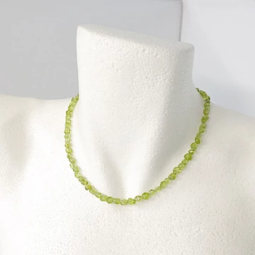 Krizolit nugget lánc 42 cm Krizolit nugget lánc 42 cm