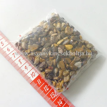 Pici kövült fa kövecskék