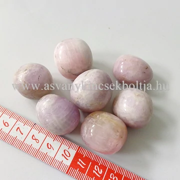 Kunzit gömbölyded marokkő Kunzit gömbölyded marokkő