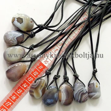 Botswana achát fúrt medál 50 cm bőrszálon Botswana achát fúrt medál 50 cm bőrszálon