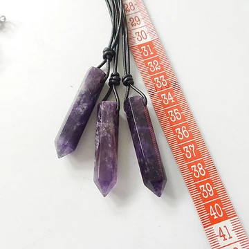 Ametiszt egycsúcs fúrt medál 50 cm erős hengerbőrön