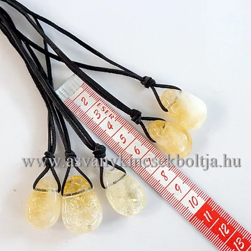Citrin fúrt világos medál 50 cm bőrszálon Citrin fúrt világos medál 50 cm bőrszálon