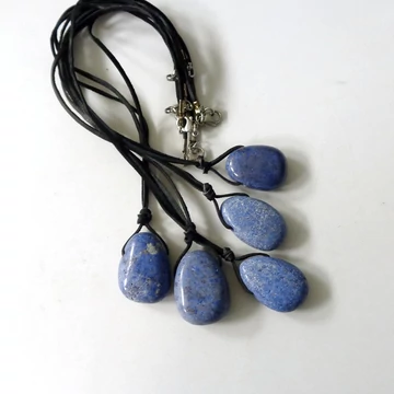 Dumortierit fúrt medál 50 cm bőrszálon