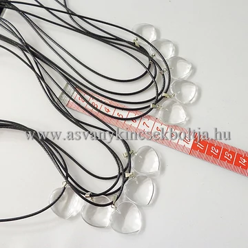 Hegyikristály lapos szív medál 45 cm viaszolt szálon