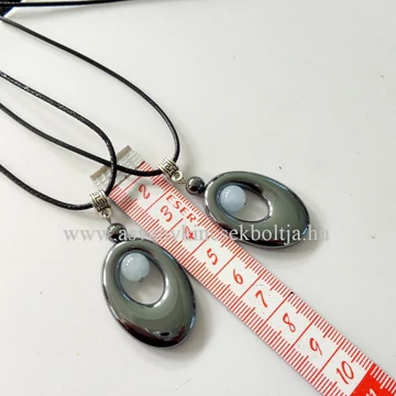 Hematit-akvamarin ovál medál 45 cm viaszolt szálon Hematit-akvamarin ovál medál 45 cm viaszolt szálon