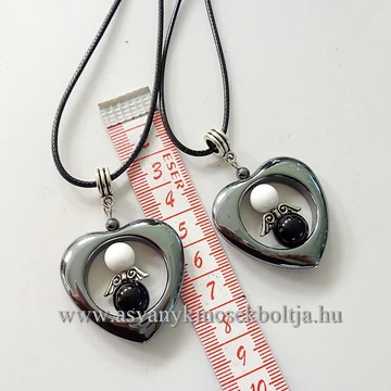 Hematit-ónix-kagylóhéj szíves medál 45 cm  viaszolt szálon Hematit-ónix-kagylóhéj szíves medál 45 cm  viaszolt szálon