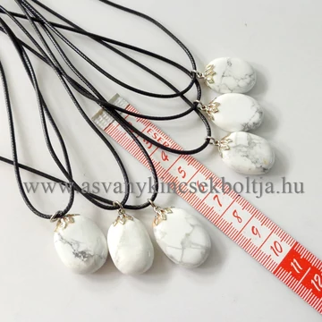 Howlit lapos medál 45 cm viaszolt szálon Howlit lapos medál 45 cm viaszolt szálon