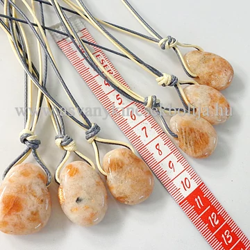 Napkő fúrt medál 50 cm dupla viaszolt szálon Napkő fúrt medál 50 cm dupla viaszolt szálon