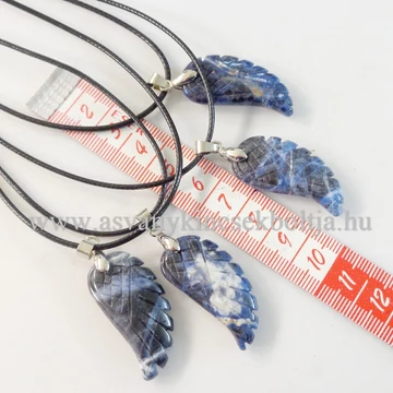 Szodalit angyalszárny medál 45 cm viaszolt szálon Szodalit angyalszárny medál 45 cm viaszolt szálon