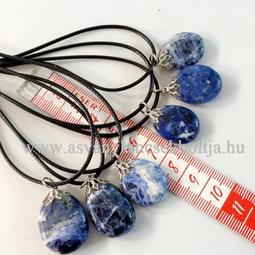 Szodalit lapos medál 45 cm viaszolt szálon Szodalit lapos medál 45 cm viaszolt szálon