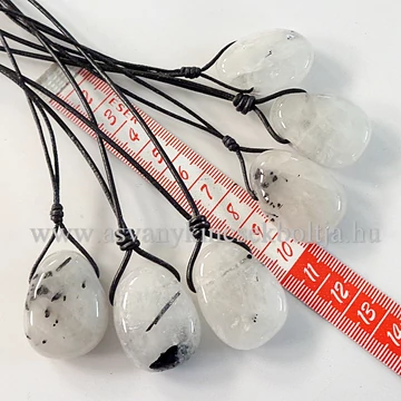 Turmalinkvarc fúrt medál 50 cm erős hengerbőrön