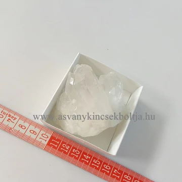 Hegyikristály kristály csoport 8000