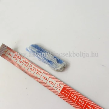 Kianit egyedi természetes kő 1830