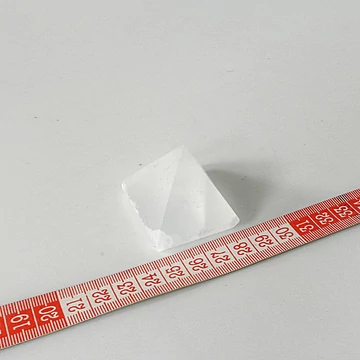 Szelenit piramis kicsi