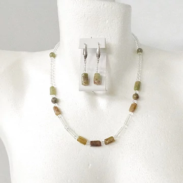 Egyedi hegyikristály - grosszulár szett 17600