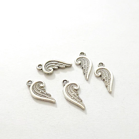 Angyalszárny cirádás fityegő 10x18 mm